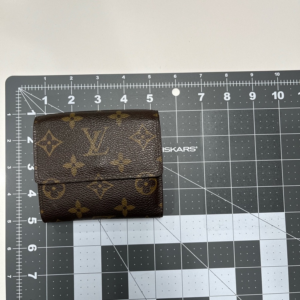 Authentic Louis Vuitton trifold wallet. Impeccable condition. - Picture 2 of 7